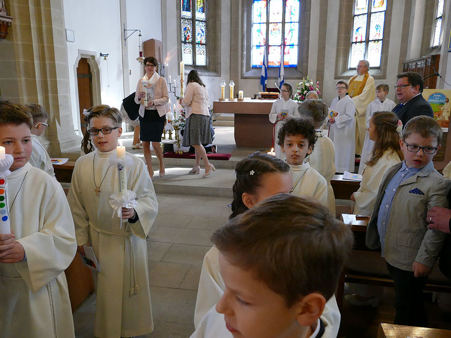 Feier der 1. Heiligen Kommunion in Sankt Crescentius (Foto: Karl-Franz Thiede)